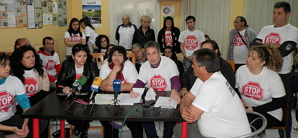 Momento de rueda de prensa ofrecida ayer por afectados de Stop Desahucios