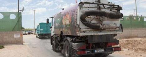 Camión de recogida de basura en Torrevieja