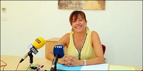 Sanddrá Sánchez (PP), en rueda de prensa ayer (Foto: J. Carrión)